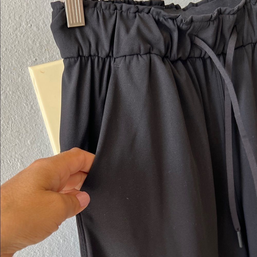 Lululemon Stretch High-Rise Jogger - Picture 6 of 10